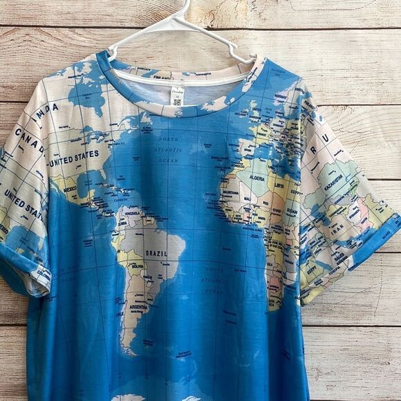 NEW WITH TAGS PIXIE LADY GRAPHIC MAP SHIRT - Picture 2 of 7